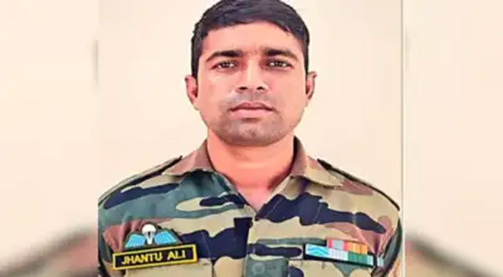 ভারতে সন্ত্রাসীদের সঙ্গে বন্দুকযুদ্ধে মুসলিম সেনা আলি শেখ নিহত